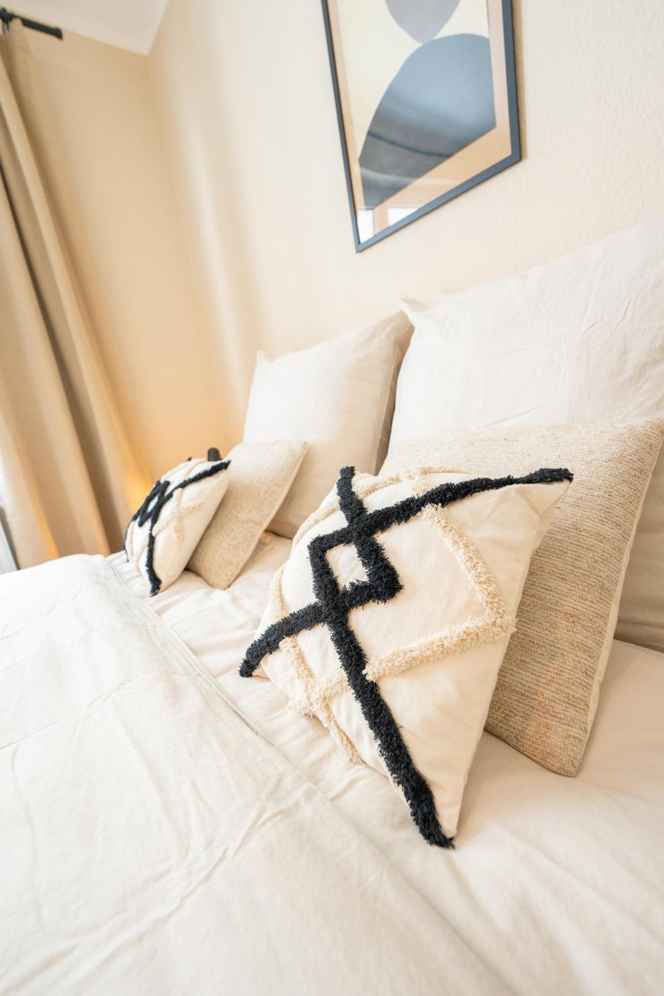 -Super Zentrales Zimmer- Direkt An Der Lutter! Μπίλεφελντ Εξωτερικό φωτογραφία