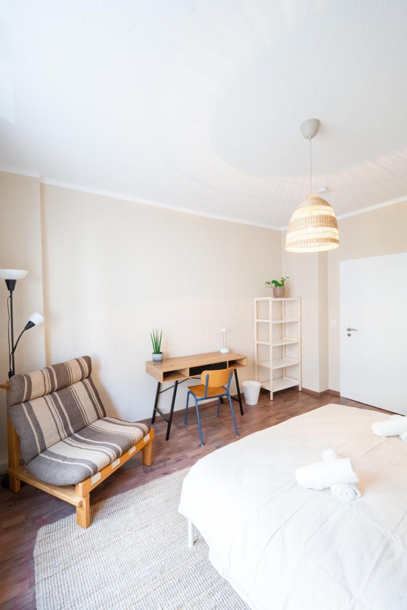 -Super Zentrales Zimmer- Direkt An Der Lutter! Μπίλεφελντ Εξωτερικό φωτογραφία