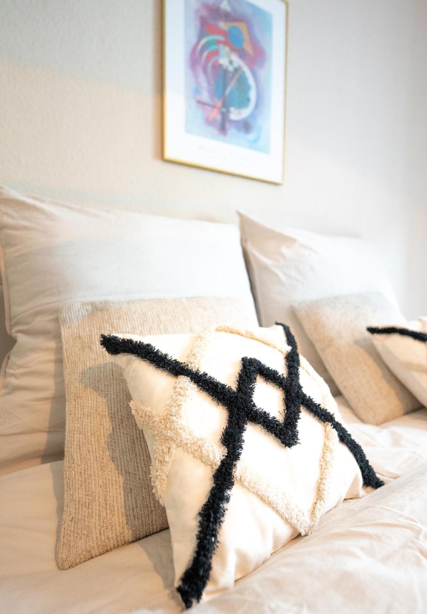 -Super Zentrales Zimmer- Direkt An Der Lutter! Μπίλεφελντ Εξωτερικό φωτογραφία