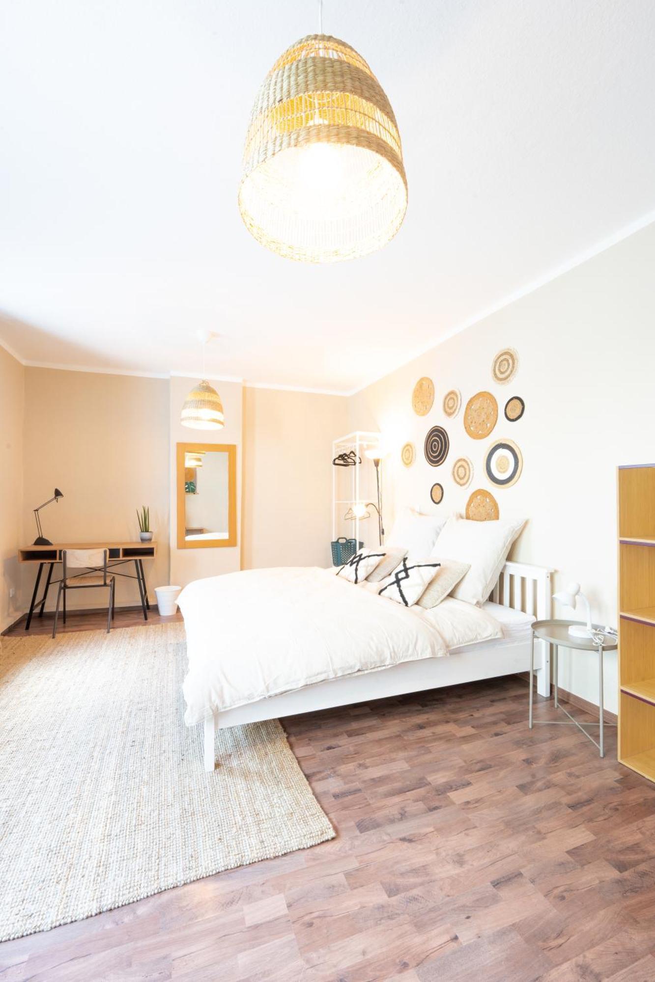 -Super Zentrales Zimmer- Direkt An Der Lutter! Μπίλεφελντ Εξωτερικό φωτογραφία