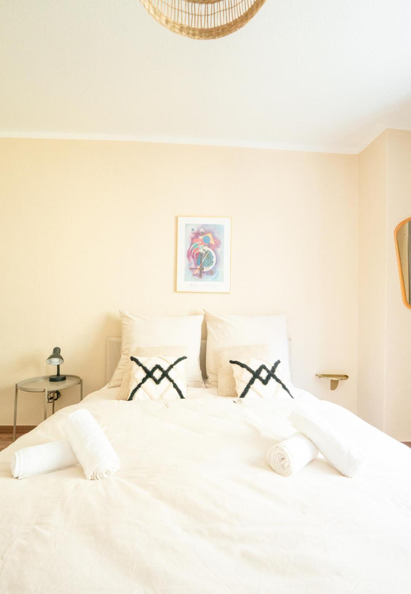 -Super Zentrales Zimmer- Direkt An Der Lutter! Μπίλεφελντ Εξωτερικό φωτογραφία
